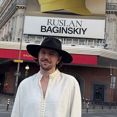 Руслан Багінський "захопив" найвідоміший універмаг Парижа Galeries Lafayette - 412x412