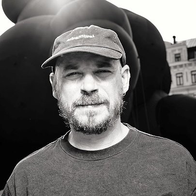 Художник Олексій Сай: "Наша "Чорна хмара" — це попередження світу: "Готуйтесь, вже припливло!" - 412x412