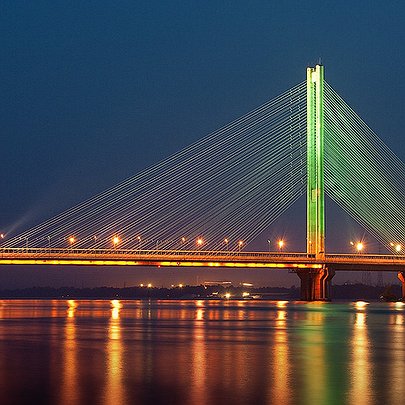 На Південному мосту на два тижні обмежили рух транспорту - 412x412