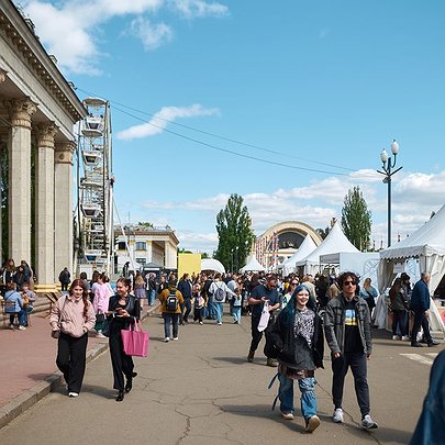 Скласти резюме, пройти профорієнтацію та знайти нові можливості: гід "Фестивалем кар'єри" - 412x412