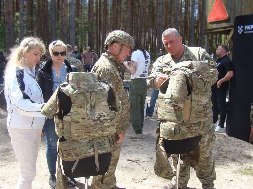 На Київщині випробували нову українську розробку для захисту військових