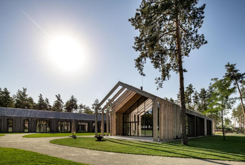 Shelest - заміський комплекс для відпочинку