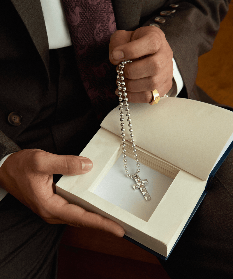 колекція прикрас FROLOV та SOVA