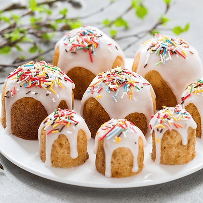 Паска, яку зможе приготувати кожен: п'ять рецептів на Великдень від зіркових кулінарів - 412x412