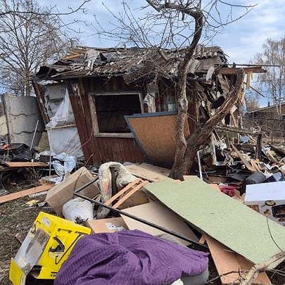 Атака на Київ: матір розповіла, як рятувалася разом з дітьми зі зруйнованого будинку - 412x412
