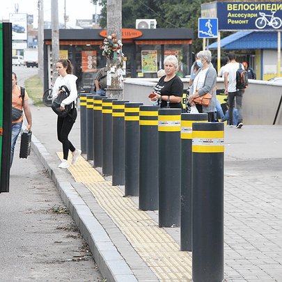 У столиці 400 зупинок з однаковими назвами: киян просять долучитися до перейменування - 412x412