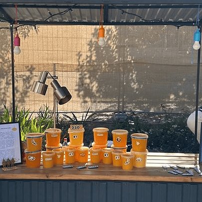 "Вибуховий мед": бренд, який виріс на нерозмінованих полях Харківщини - 412x412