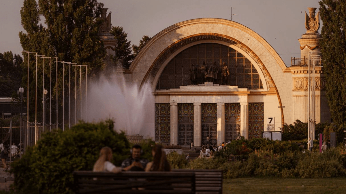 На ВДНГ у Києві створять новий гастропростір Food Plaza