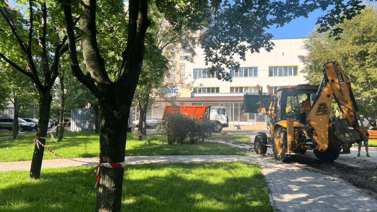 У Дніпровському районі Києва оновлять сквер