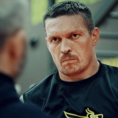Олександр Усик знявся у фільмі "Незламний": з'явився офіційний трейлер - 412x412