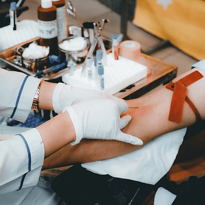 У травні у Києві та області проведуть виїзні донації крові: графік - 412x412