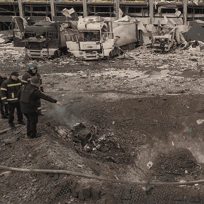 Через удар по Києву знищено логістичний центр NOVUS, є загиблі - 412x412