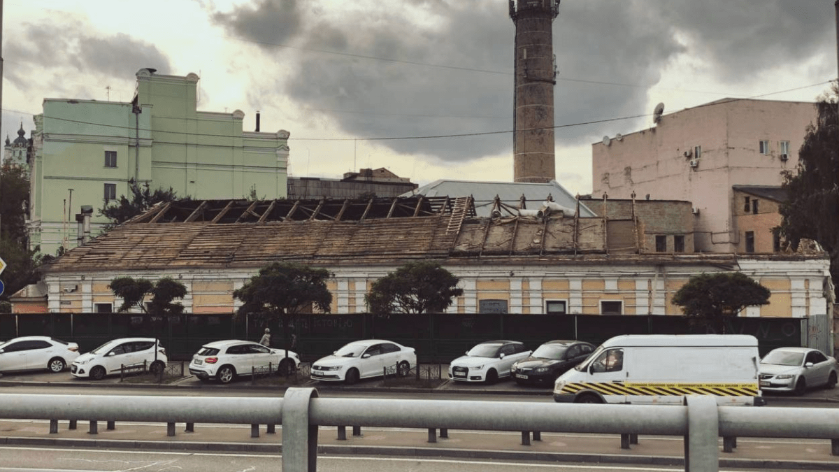На Подолі замість історичної будівлі хочуть звести офісний центр