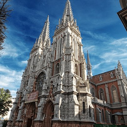 Костел Святого Миколая в Києві передали релігійній громаді - 412x412