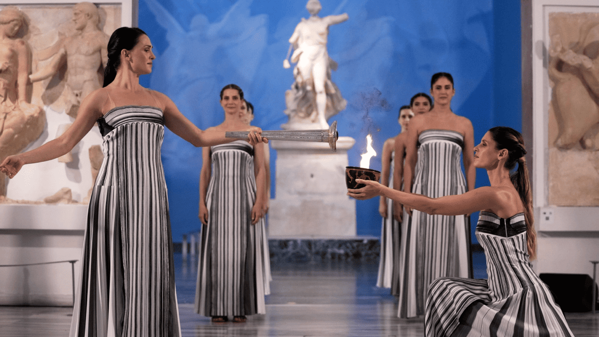 У Греції запалили вогонь зимових Олімпійських ігор 2026: фото