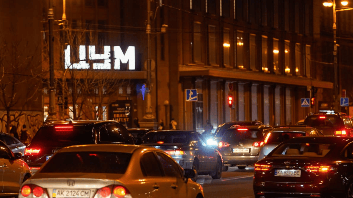 У столиці можуть дозволити роботу таксі під час комендантської години