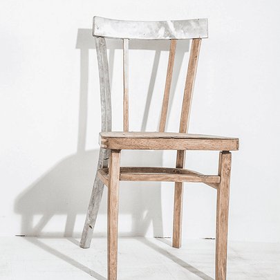 Французький митець перетворив російські снаряди на "протези" для меблів - 412x412