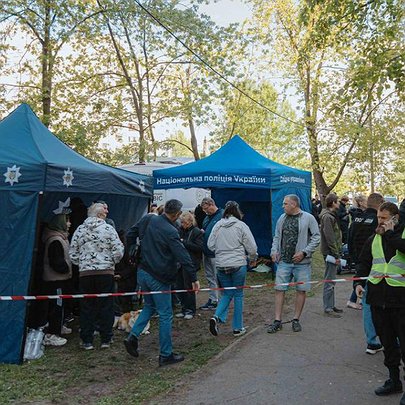 У Дніпровському та Дарницькому районах розгорнули штаби для допомоги постраждалим: адреси - 412x412