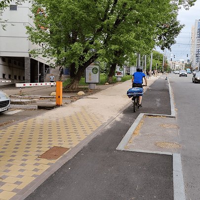 У Києві добудують велодоріжки на Солом'янку та Троєщину - 412x412