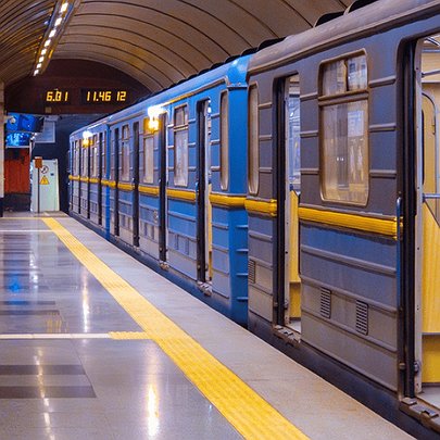 Метро Києва відновило роботу у звичайному режимі - 412x412