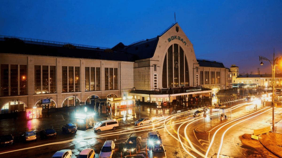 Біля Центрального вокзалу обмежать рух транспорту