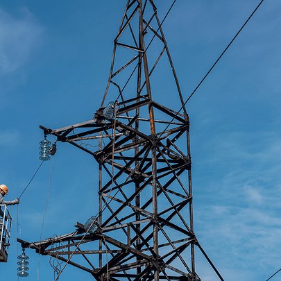 У Києві сьогодні менше вимикатимуть світло: графіки ДТЕК - 412x412