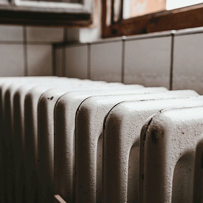 Навіщо у будинках столиці можуть зливати воду з труб — пояснення від КМДА - 412x412