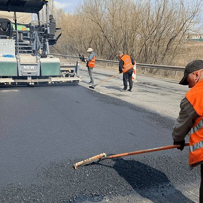У Києві на півтора місяці частково перекриють рух Броварським проспектом - 412x412