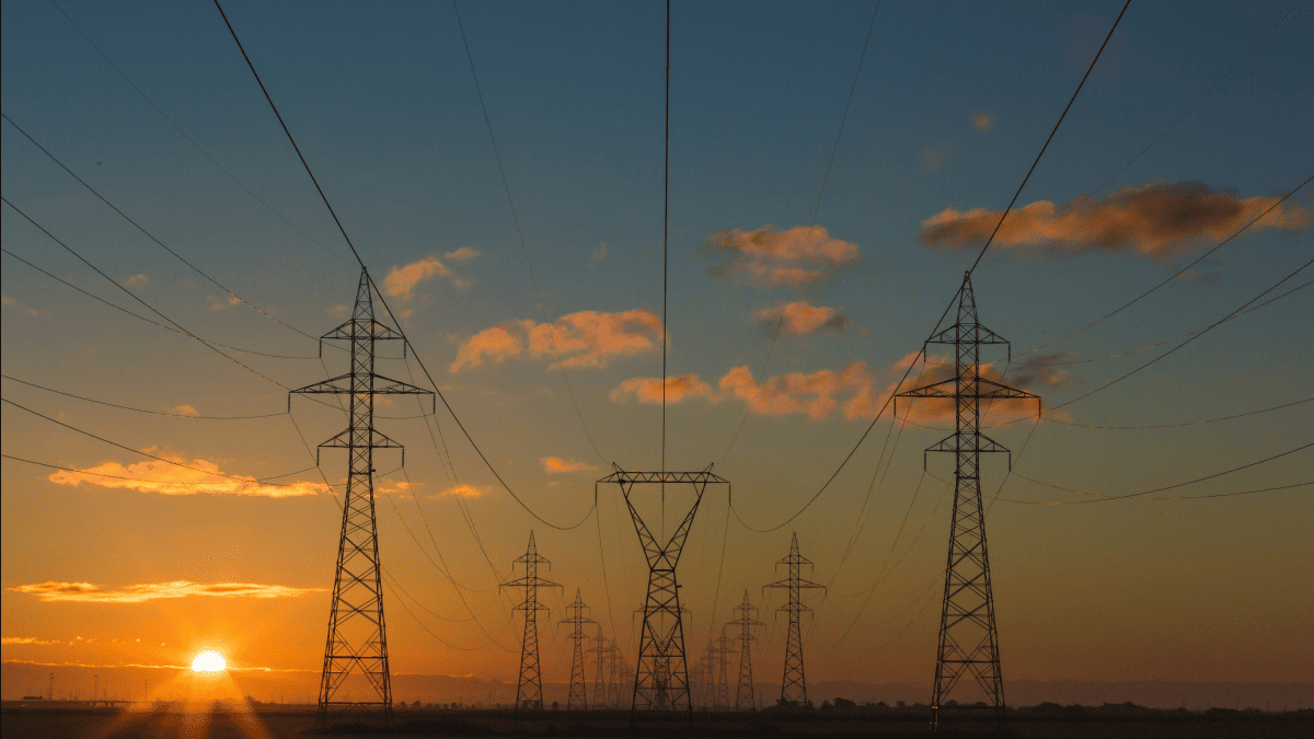 У Києві та області застосовують відключення світла: графіки (оновлено)