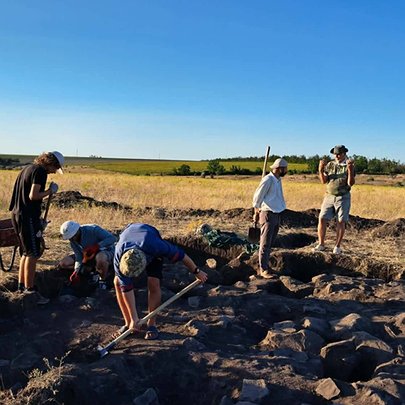 Археологи виявили на Кіровоградщині залишки ймовірного святилища XIII-XII ст. до н. е.: фото - 412x412