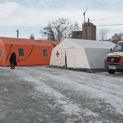 У трьох районах Києва розгорнули додаткові мобільні Пункти незламності - 412x412