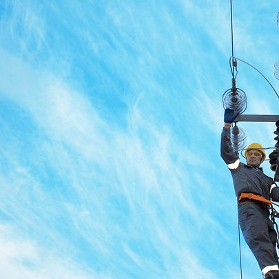 У Києві та області діють відключення світла: графіки - 412x412