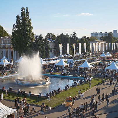 "Книжкова Країна" на ВДНГ: як створюють найбільший книжковий фестиваль країни - 412x412