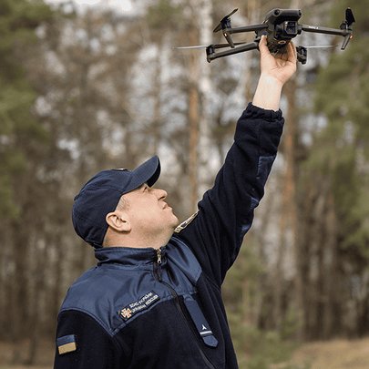 У столиці паліїв сухої трави вже виявляють за допомогою дронів: як це допомагає ДСНС - 412x412