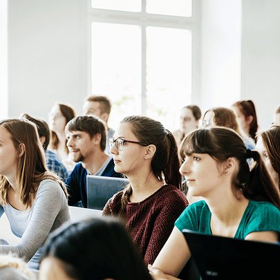 Уряд вводить експериментальну програму "Зимовий вступ": що вона передбачає - 412x412