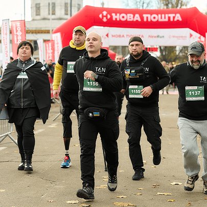 На ВДНГ відбувся безбар'єрний марафон єдності: фото - 412x412