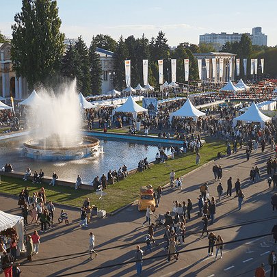 Павлюк, Jamala, Байдак, Астаф'єва та інші: гід фестивалем "Книжкова країна. Кольорова" - 412x412