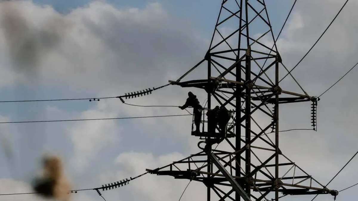 У Києві зменшили тривалість відключень світла: графіки