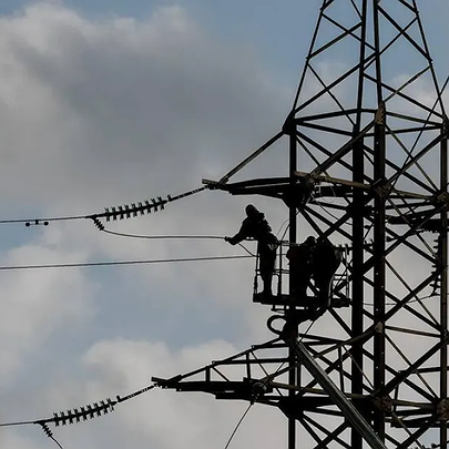 У Києві зменшили тривалість відключень світла: графіки - 412x412