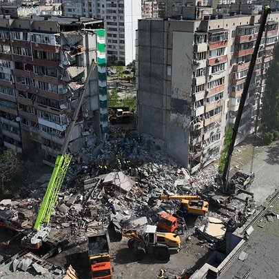У Києві 15 травня оголошено Днем жалоби за загиблими від атаки рф - 412x412