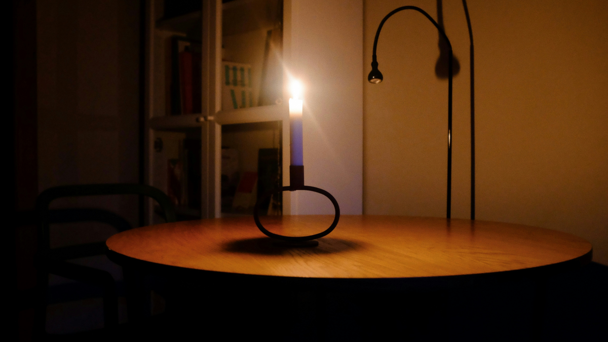 Відключення світла: як зменшити споживання електроенергії