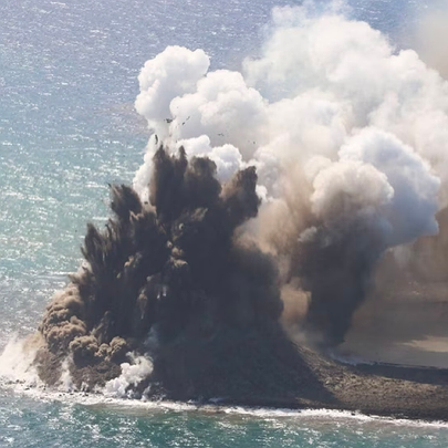 В Японії зафіксували пробудження стародавнього підводного вулкана: чому він небезпечний - 412x412