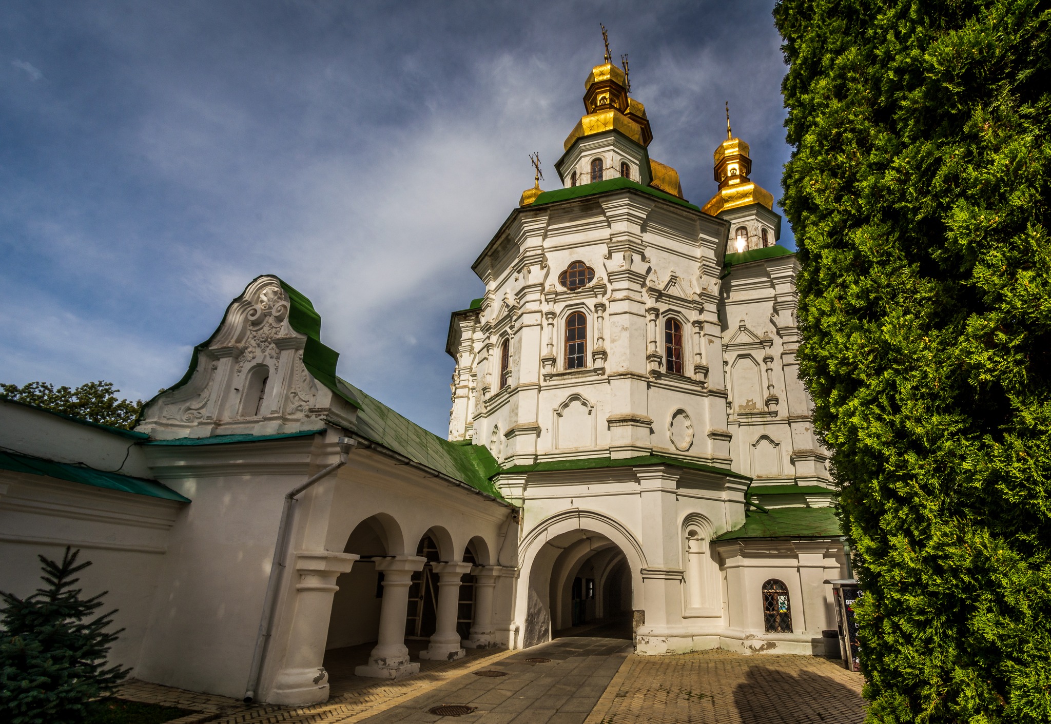 Дві київські святині можуть занести до переліку об’єктів Світової спадщини в небезпеці