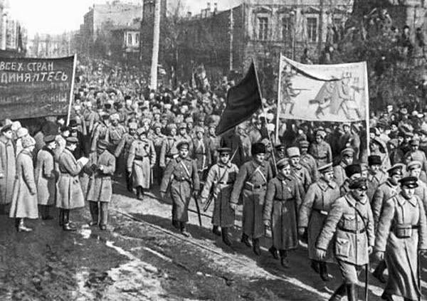 9 квітня в історії Києва: Куренівське повстання і початок процесу декомунізації в Україні