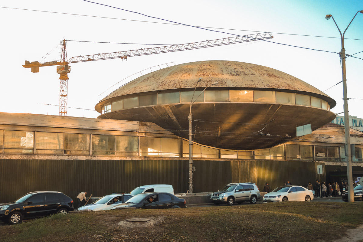 "Літаюча тарілка" на Либідській збереже свою автентичність попри будівництво ТРЦ