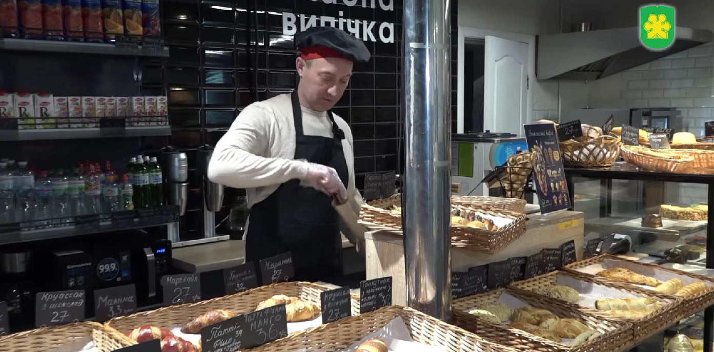 Переселенці з Луганщини відкрили власну пекарню в Бучі