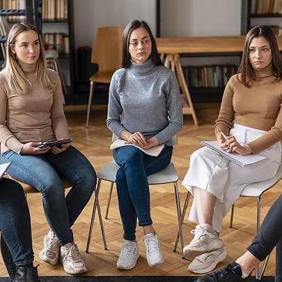 Школа психосоматики, підтримка для психологів, маніакальні особистості: психологічні заходи в Києві та онлайн 19–25 січня - 412x412