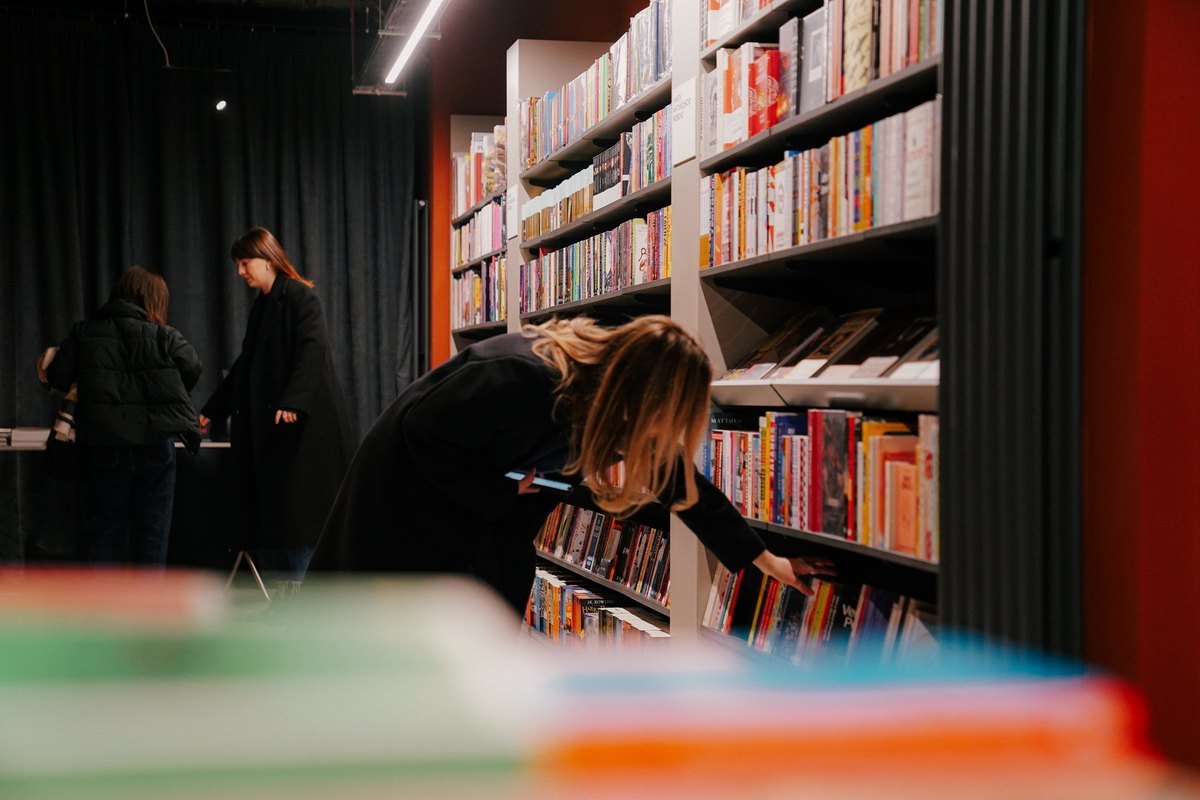 На Хрещатику відкрилася триповерхова книгарня-кав'ярня