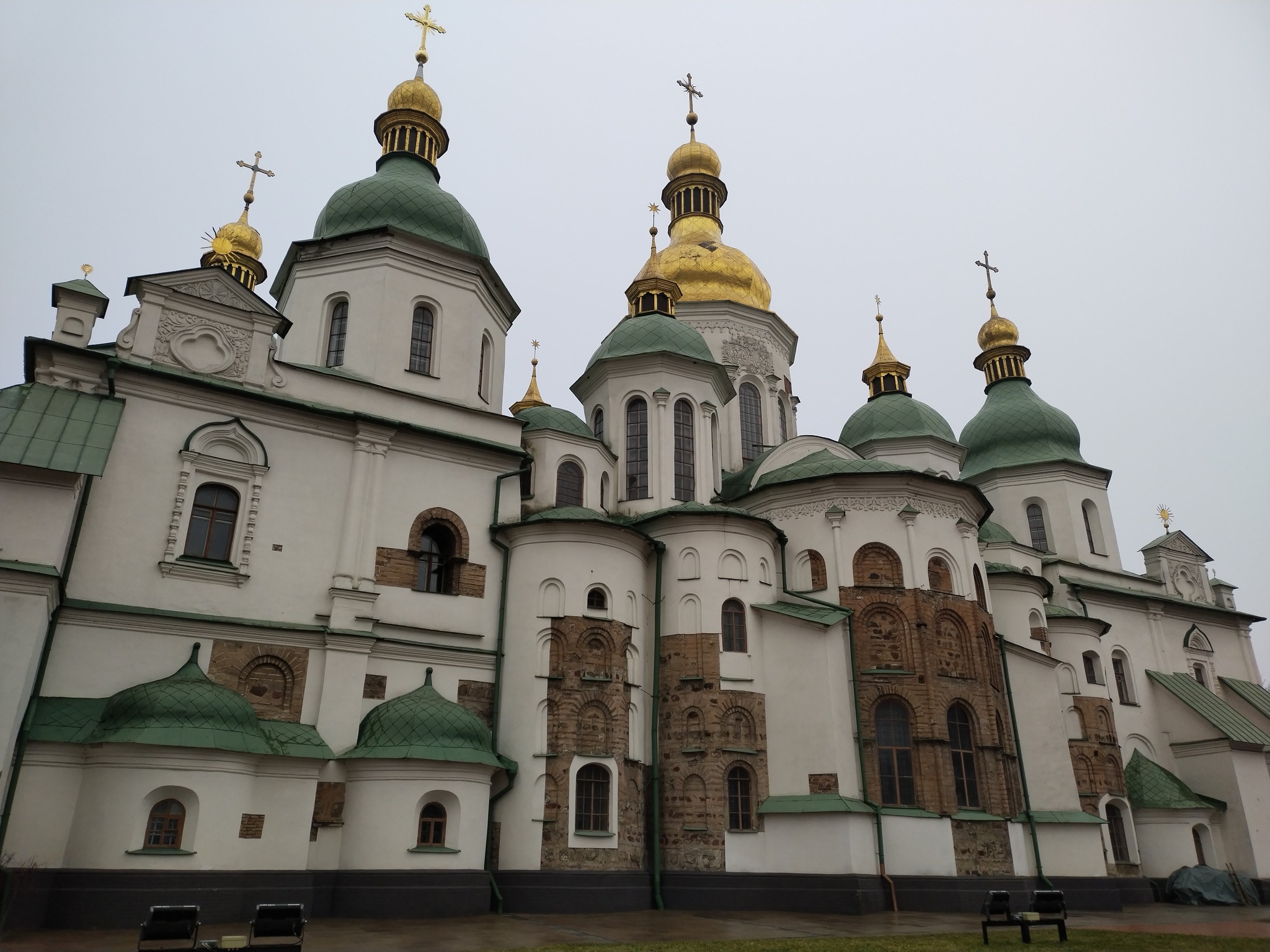 12 грудня в історії Києва: внесення Софійського собору до спадщини ЮНЕСКО і день народження "голосу метро"