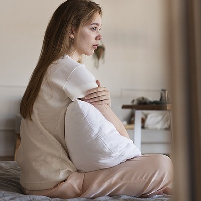 Спіраль самотності: як соцмережі посилюють відчуття ізоляції - 412x412